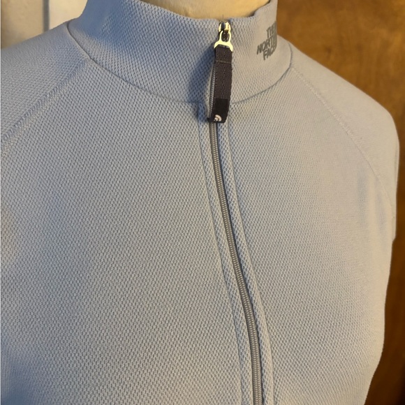 North face 
Women’s jacket 
Size Medium - Picture 4 of 11